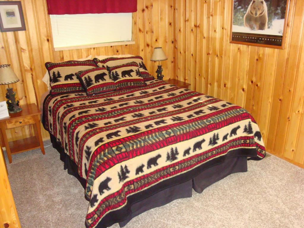 Yellowstone Wildlife Cabins West Yellowstone Kültér fotó